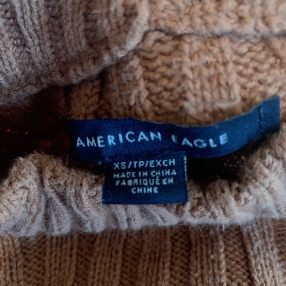 Mock Neck Cropped Sweater - Picture 3 of 3